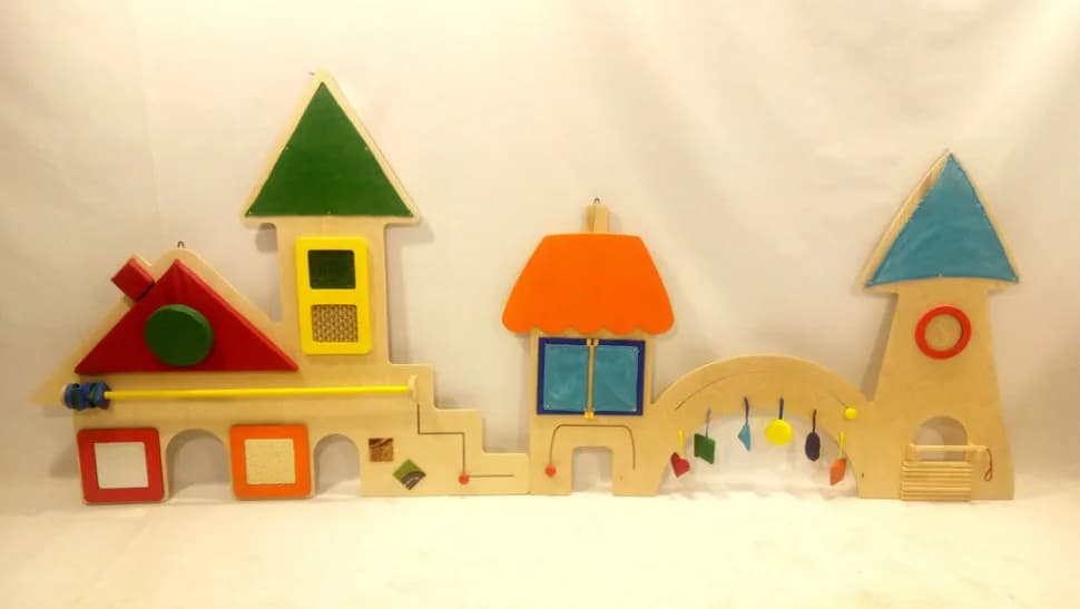 Развивающая настенная панель "Сити"