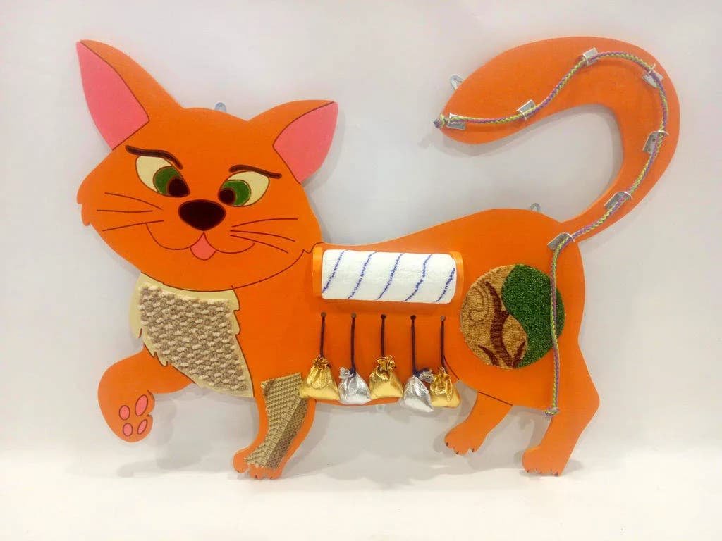 Развивающая панель "Кошка Дуська"